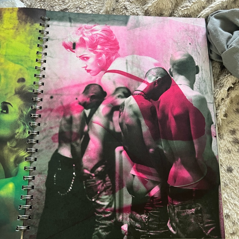 The book is in great condition. Has the CD it came with unopened - Picture 7 of 7